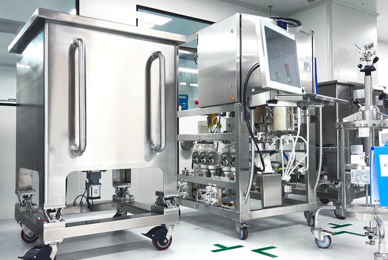 Downstream Chromatography System
